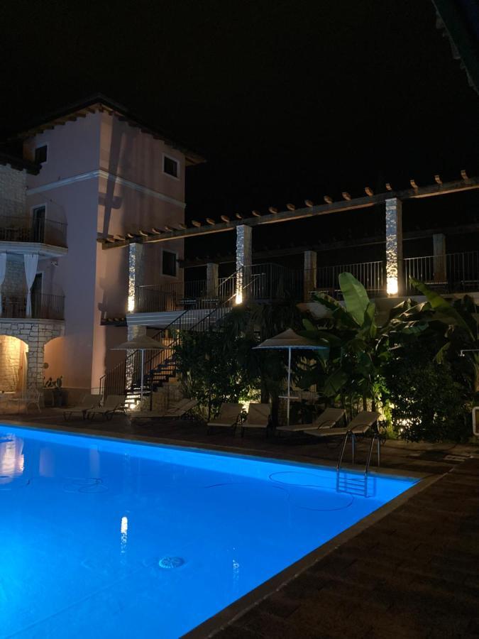 Residenza Le Due Torri Lejlighedshotel Riva del Garda Eksteriør billede