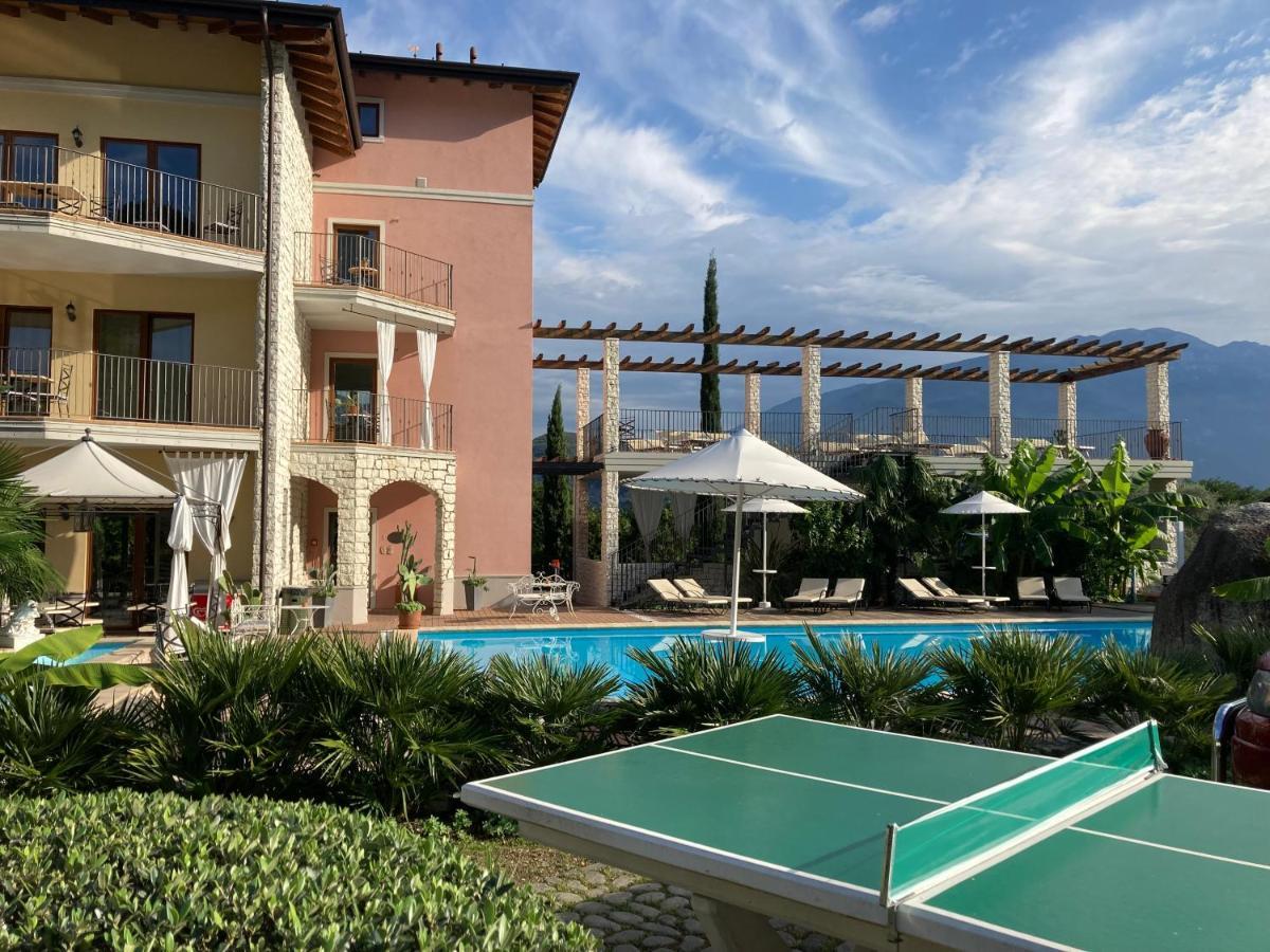 Residenza Le Due Torri Lejlighedshotel Riva del Garda Eksteriør billede